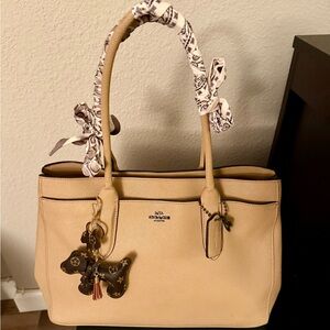 Coach Bailey Carryall